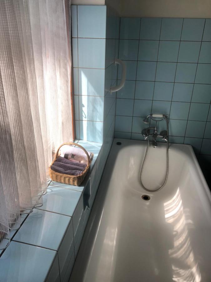 Apartmán Retro Bolig - Fyldt Med Hygge! Ingen Luksus Kolind Exteriér fotografie